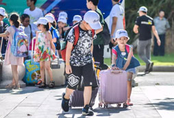 參加歐森營地冬令營對(duì)孩子有哪些幫助？