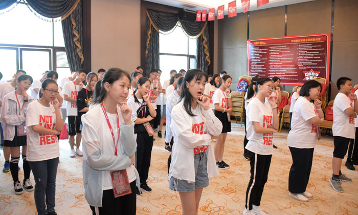 李陽瘋狂英語冬令營