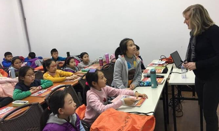 泡泡少兒外教英語課程提升我們的自信