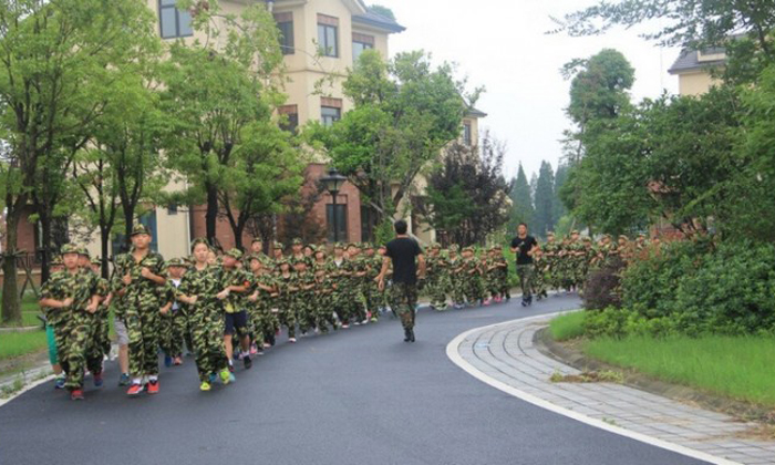 杭州軍旅體驗(yàn)冬令那里的服務(wù)標(biāo)準(zhǔn)怎么樣？
