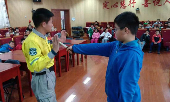 提高團(tuán)隊意識的冬令營