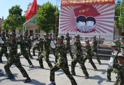 山東軍青少年軍事訓(xùn)練營(yíng)的報(bào)名須知是什么？