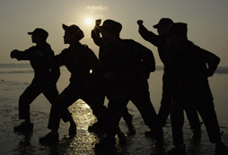 參加上海軍事冬令營全面強化孩子綜合素質(zhì)能力!