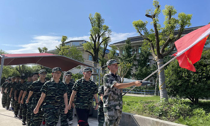列隊去訓練