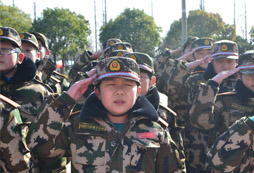 生存冬令營圓孩子一個綠色軍營夢！
