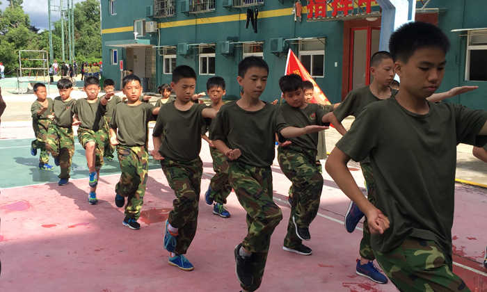 深圳軍事冬令營機構(gòu)
