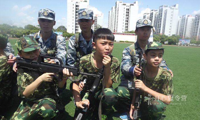 深圳軍事冬令營(yíng)