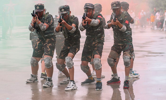 深圳哪家軍事冬令營(yíng)好