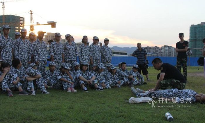 參與深圳軍事冬令營(yíng)