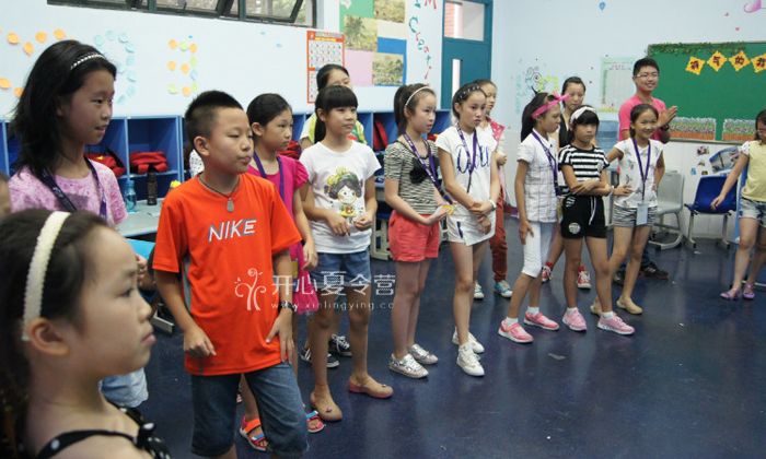 我們都是認(rèn)真學(xué)習(xí)的好孩子