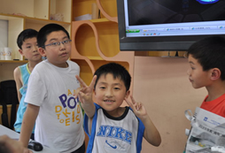上海泡泡少兒引導(dǎo)孩子快樂記單詞