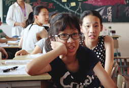 小孩為什么愛撒謊？上海泡泡少兒具體分析原因