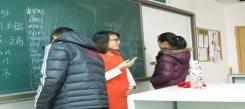 緊張的英語課堂生活