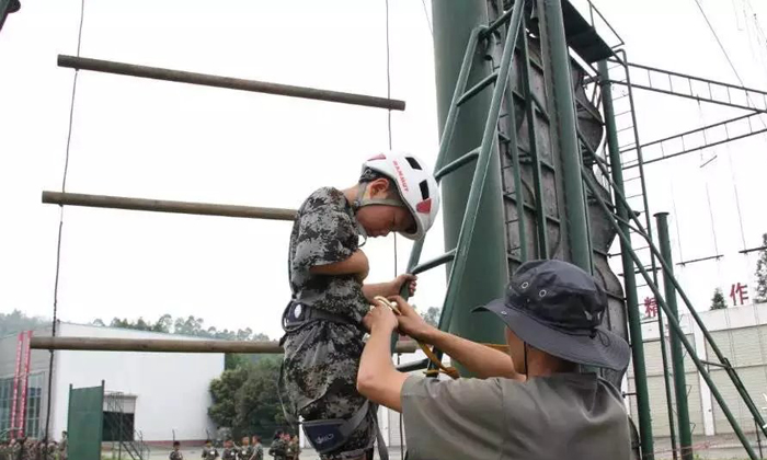 成都軍事冬令營