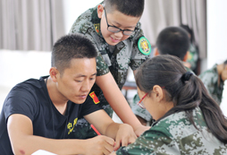 孩子對真人CS軍事冬令營活動印象頗深