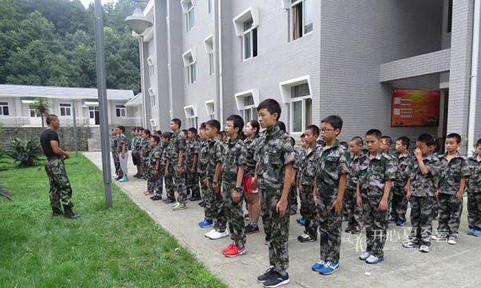 軍事冬令營