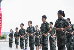 偏偏喜歡成都軍事的冬令營