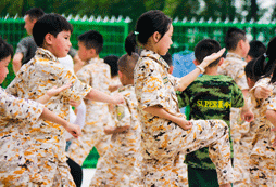 四川軍事冬令營增強孩子的抗挫能力