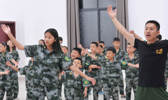四川軍事冬令營