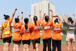 女孩子適合參加體育冬令營(yíng)嗎？