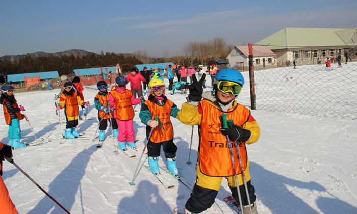 滑雪冬令營
