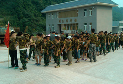 拓展冬令營(yíng)不是享樂(lè)