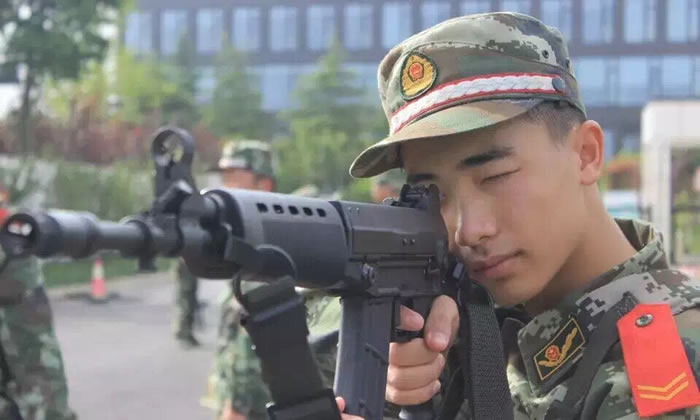 軍事拓展冬令營