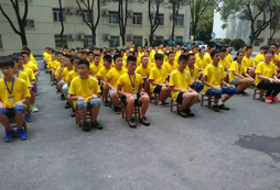 感受軍人般的嚴格管理
