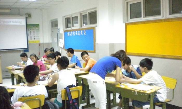 老師的英語(yǔ)游戲課堂