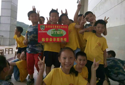 武漢軍事冬令營讓青少年在真正的軍營環(huán)境下熏陶