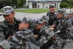 上海西點(diǎn)軍訓(xùn)正確的對(duì)孩子進(jìn)行特長(zhǎng)教育