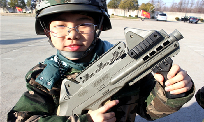 孩子們在上海西點(diǎn)軍事冬令營中成長了很多