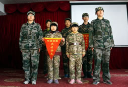 上海西點(diǎn)軍事教會孩子正確的“爭”與“讓”
