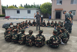 上海西點青少年軍事冬令營關(guān)注孩子的健康教育