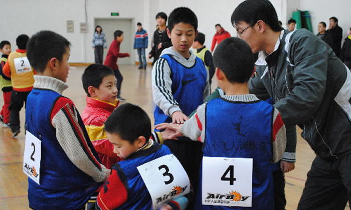 小飛人籃球冬令營(yíng)不錯(cuò)的假期選擇