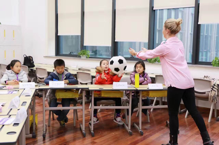 小學(xué)生英語冬令營