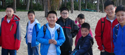 小學(xué)生戶外冬令營分享交通安全知識
