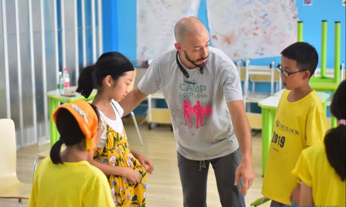 孩子參加表演冬令營(yíng)能體驗(yàn)到什么？