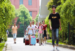 參加費(fèi)用高昂的美國(guó)游學(xué)冬令營(yíng)能讓孩子收獲什么？