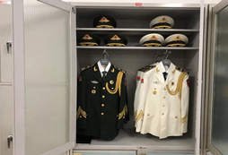天津小學(xué)生儀仗隊體驗軍事冬令營，踢出最響亮的正步