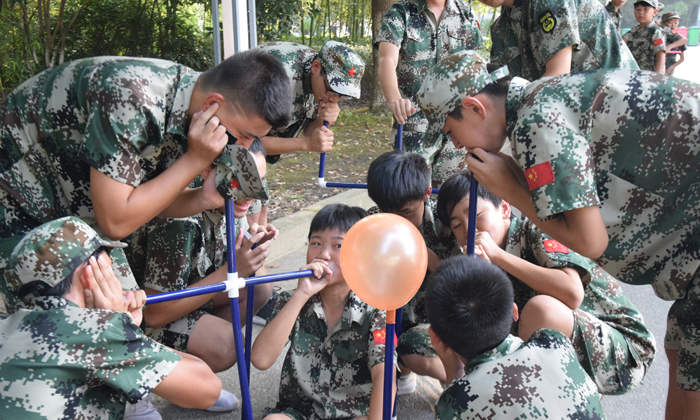 浙江小學(xué)生軍事冬令營(yíng)報(bào)名