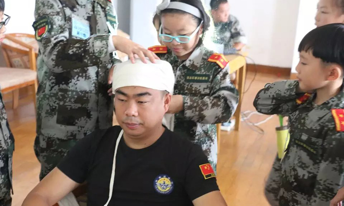 逆反心理的孩子該如何選擇軍事特訓(xùn)冬令營(yíng)