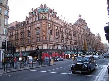 透著貴族氣質(zhì)的harrods(哈羅斯)百貨公司